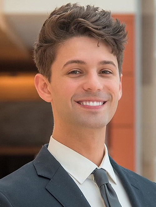Grant Gilbert Headshot
