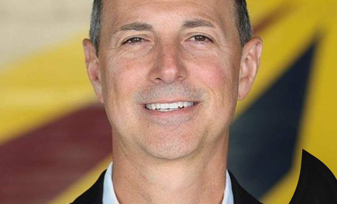 Mike Ostrowski Headshot